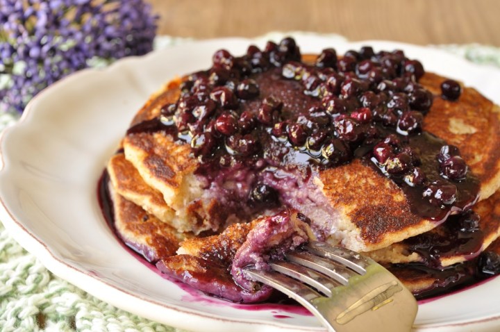 Yogurt-Spelt Pancakes with Wild Blueberry Sauce